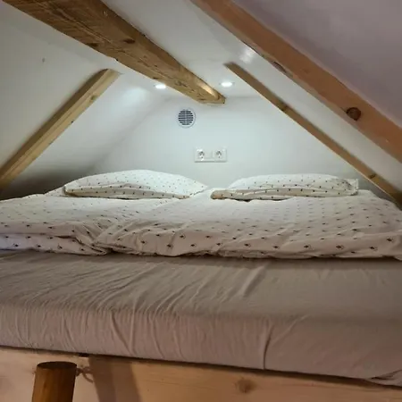 Zidanica Zagar Dolenjske Toplice