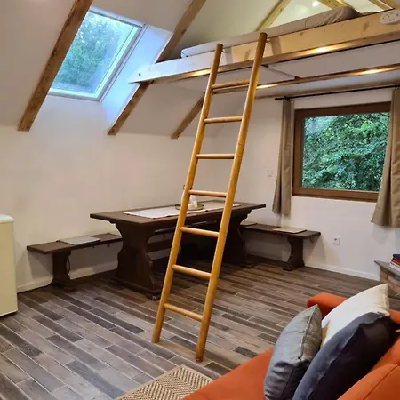 Zidanica Zagar Сasa de vacaciones *